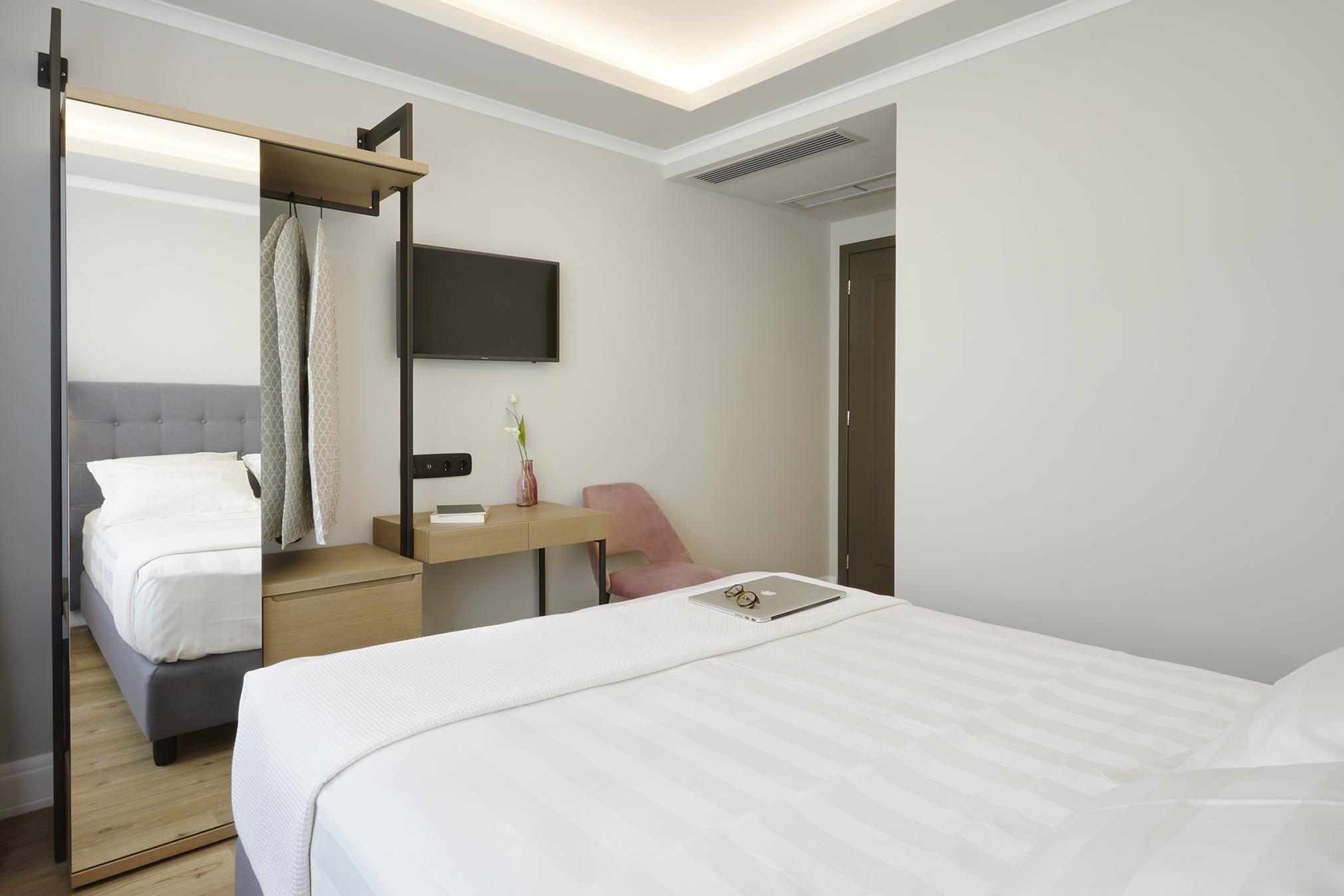 The Artist 3* Atene